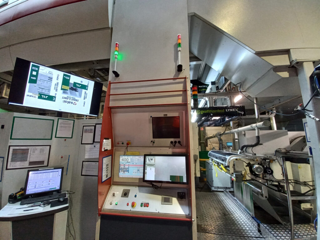 Système d’inspection Progrex Plus installé sur une machine d’impression industrielle aux Papeteries de Vizille