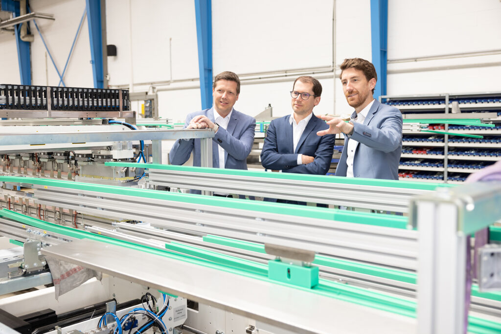 Machine d’emballage de fin de ligne développée par B&B Verpackungstechnik.